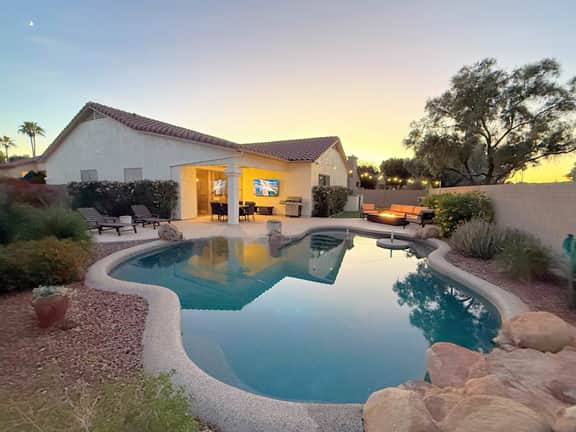 Chandler Home, Heated Pool, Putting Green, Firepit - Image 4